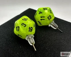 Örhänge: Stud - Vortex Bright Green/Black Mini-Poly D20 (Par)